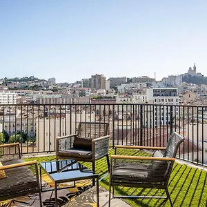 Marseille: Superbe Vue Sur Notre-dame De La Garde Appartement Marseille